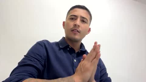 Snapshot of alanj998 chatting on November 2025 01:29:01 AM alanj998 online show from November 2025 01:29:01 AM