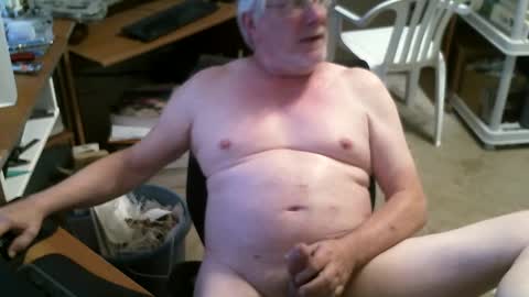 Snapshot of alanlee10allen chatting on September 2025 04:39:01 PM Alanlee10allen online show from September 2025 04:39:01 PM