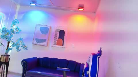 Snapshot of alanna__scott chatting on March 2026 03:56:01 AM Alanna online show from March 2026 03:56:01 AM