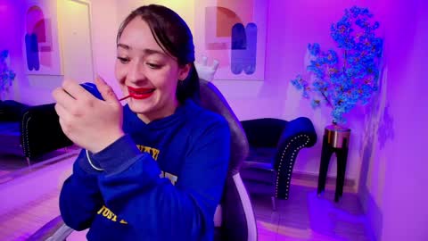 Snapshot of alanna__scott chatting on April 2026 03:51:01 AM Alanna online show from April 2026 03:51:01 AM