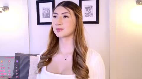 Snapshot of alanna_dh chatting on June 2026 07:13:01 PM Alanna online show from June 2026 07:13:01 PM