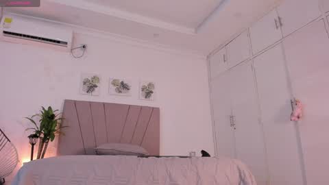  Alanna  Independent Models   onlyfans alanna rosse  online show from December 2024 01:15:02 AM