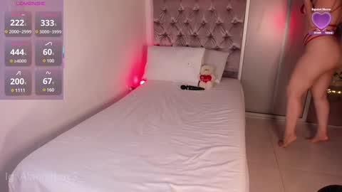 Snapshot of alannalove__ chatting on February 2025 11:58:01 PM Alanna  online show from February 2025 11:58:01 PM