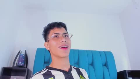 alannaughty_ online show from January 2025 10:57:01 PM