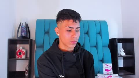 alannaughty_ online show from January 2025 09:28:01 PM