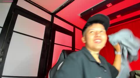 alanred_ online show from October 2025 08:09:01 PM