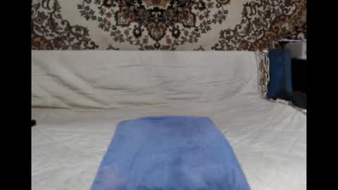 Snapshot of alanstrongs chatting on September 2025 07:13:01 PM AlanStrongs online show from September 2025 07:13:01 PM