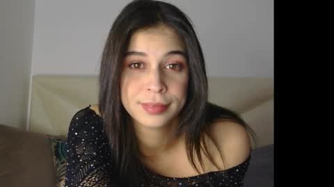 Snapshot of alaouirim25 chatting on March 2026 11:00:02 PM AllylicArabis online show from March 2026 11:00:02 PM