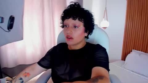 Snapshot of alaska_deluxe chatting on November 2025 05:45:02 PM alaska online show from November 2025 05:45:02 PM