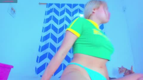 Snapshot of alaska_drew chatting on January 2025 02:43:01 AM Alaska online show from January 2025 02:43:01 AM