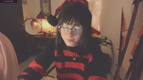 Snapshot of alaskagrace chatting on December 2024 03:30:02 AM Alaska Grace       online show from December 2024 03:30:02 AM