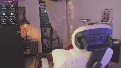 Snapshot of alaskagrace chatting on February 2025 02:05:02 AM Alaska Grace       online show from February 2025 02:05:02 AM