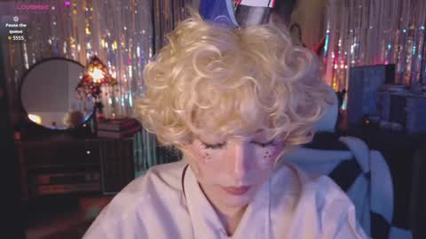 Snapshot of alaskagrace chatting on April 2026 02:44:02 AM Alaska Grace online show from April 2026 02:44:02 AM