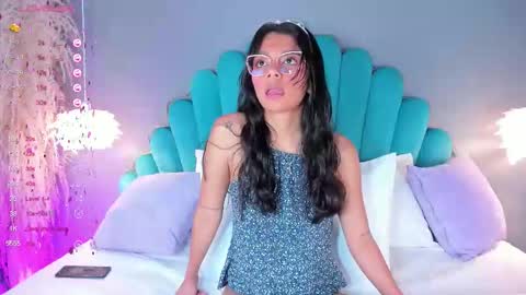 Snapshot of alassiahocthner chatting on September 2025 11:43:01 AM Alassia Hocthner online show from September 2025 11:43:01 AM