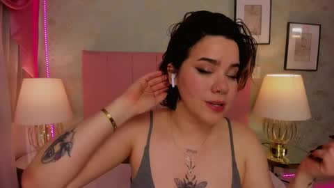 albaandthayron online show from February 2025 09:17:01 PM