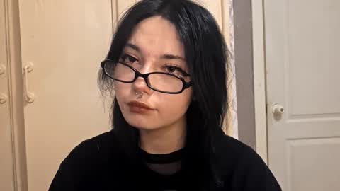 Snapshot of alberthamazierski chatting on November 2025 05:03:01 PM Im Katrina online show from November 2025 05:03:01 PM