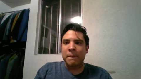 albertoarenas16 online show from April 2026 02:39:02 AM