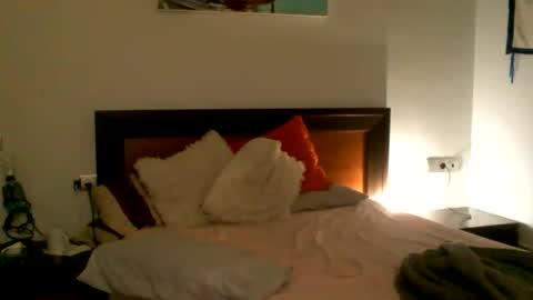 Snapshot of albertomaxchotex chatting on April 2026 12:10:01 AM albertomaxchotex online show from April 2026 12:10:01 AM