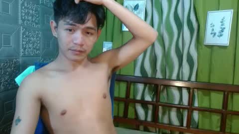 Snapshot of albertx_destroyer69 chatting on January 2025 05:44:02 PM Albert online show from January 2025 05:44:02 PM