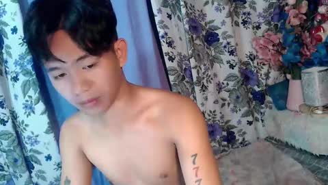 Snapshot of albertx_destroyer69 chatting on February 2025 09:10:02 AM Albert online show from February 2025 09:10:02 AM