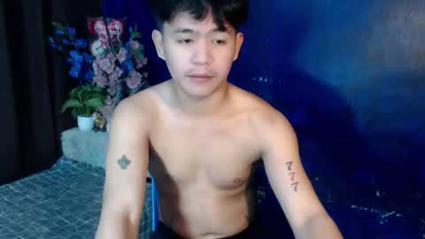 Snapshot of albertx_destroyer69 chatting on April 2026 01:38:01 AM Albert online show from April 2026 01:38:01 AM