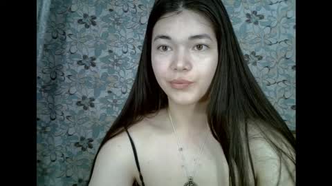 Snapshot of albi_glow chatting on October 2025 02:32:02 AM Albi online show from October 2025 02:32:02 AM