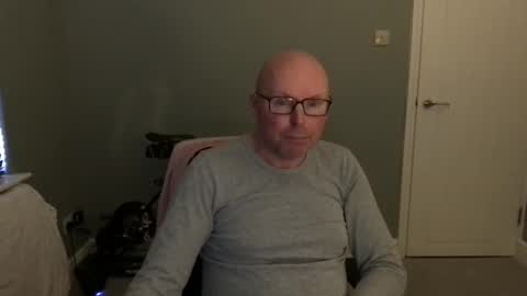 Snapshot of alc300170 chatting on December 2024 08:11:02 AM alc300170 online show from December 2024 08:11:02 AM