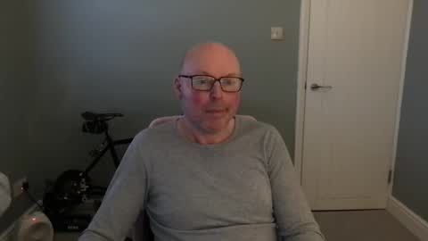 Snapshot of alc300170 chatting on February 2025 08:21:01 AM alc300170 online show from February 2025 08:21:01 AM