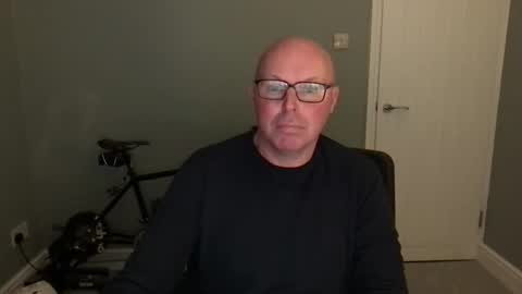 Snapshot of alc300170 chatting on October 2025 06:00:02 AM alc300170 online show from October 2025 06:00:02 AM