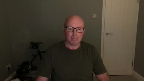 Snapshot of alc300170 chatting on October 2025 06:02:02 AM alc300170 online show from October 2025 06:02:02 AM