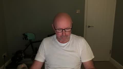 Snapshot of alc300170 chatting on October 2025 06:13:01 AM alc300170 online show from October 2025 06:13:01 AM