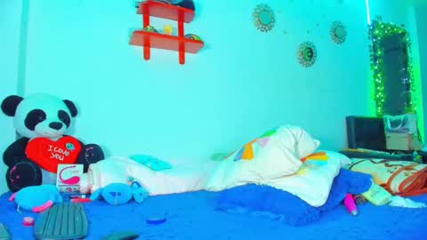 NIKO online show from December 2024 12:17:01 AM