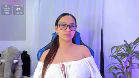 Snapshot of aleaa_ chatting on October 2025 03:42:02 AM aleaa online show from October 2025 03:42:02 AM