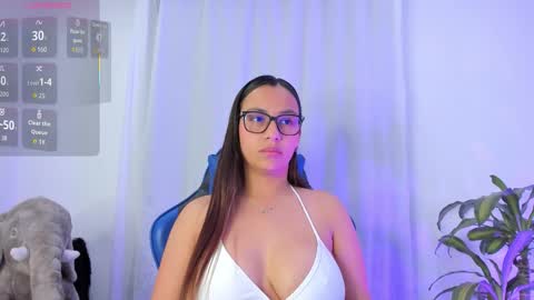 Snapshot of aleaa_ chatting on October 2025 11:27:01 PM aleaa online show from October 2025 11:27:01 PM