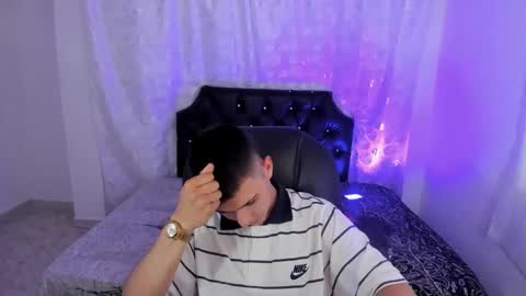 Aleck Boy online show from November 2025 07:05:02 PM