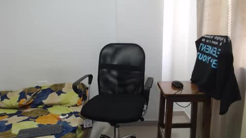 Snapshot of aleex_miller chatting on October 2025 09:24:01 PM aleex_miller online show from October 2025 09:24:01 PM