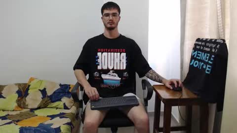 Snapshot of aleex_miller chatting on October 2025 12:28:02 PM aleex_miller online show from October 2025 12:28:02 PM