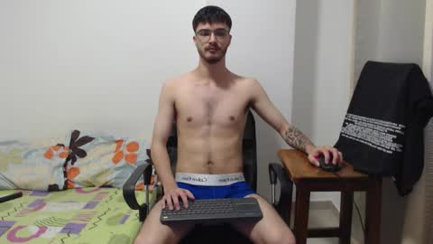 Snapshot of aleex_miller chatting on November 2025 01:15:01 AM aleex_miller online show from November 2025 01:15:01 AM