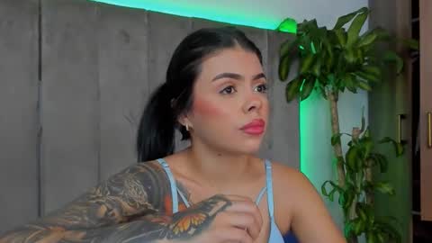 Alegra Brown online show from October 2025 02:01:02 AM