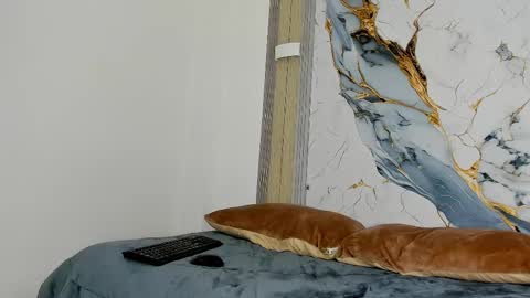 Snapshot of aleja_dollx chatting on December 2025 08:14:01 PM Aleja online show from December 2025 08:14:01 PM