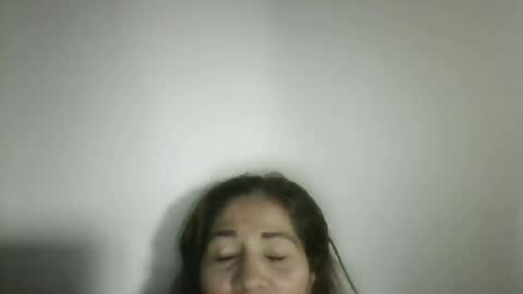 aleja_guz online show from October 2025 08:16:02 PM