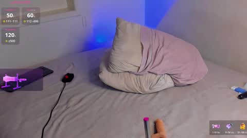 Snapshot of aleja_rossi chatting on March 2026 03:29:01 PM Aleja online show from March 2026 03:29:01 PM