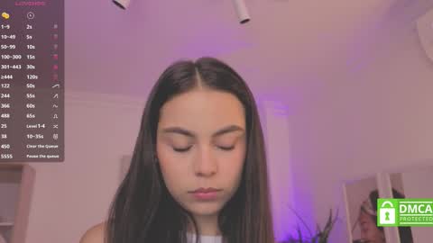 Alejandra online show from September 2025 11:23:01 AM