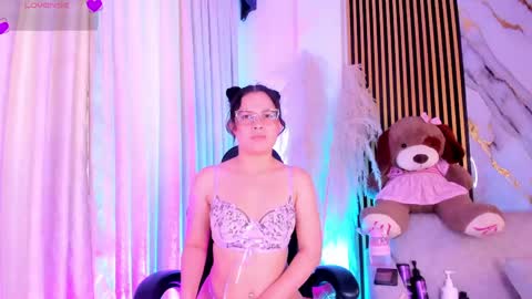 Snapshot of alejagarcia_ chatting on April 2026 08:15:02 PM CUTE ALEJA online show from April 2026 08:15:02 PM