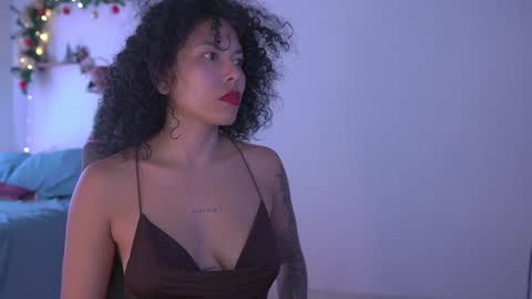 Snapshot of alejandra_kiss98 chatting on December 2024 02:02:01 PM O.F alejandra h1998 stream 300 pm - 1100 pm online show from December 2024 02:02:01 PM