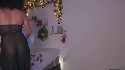 Snapshot of alejandra_kiss98 chatting on December 2024 03:20:01 AM O.F alejandra h1998 stream 300 pm - 1100 pm online show from December 2024 03:20:01 AM