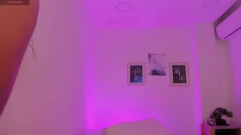 Alejandra online show from February 2026 12:21:01 PM