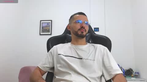 Snapshot of alejandroo_7 chatting on January 2026 04:11:01 PM alejandroo_7 online show from January 2026 04:11:01 PM