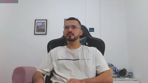 Snapshot of alejandroo_7 chatting on January 2026 04:31:01 PM alejandroo_7 online show from January 2026 04:31:01 PM