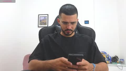 Snapshot of alejandroo_7 chatting on January 2026 06:42:02 PM alejandroo_7 online show from January 2026 06:42:02 PM